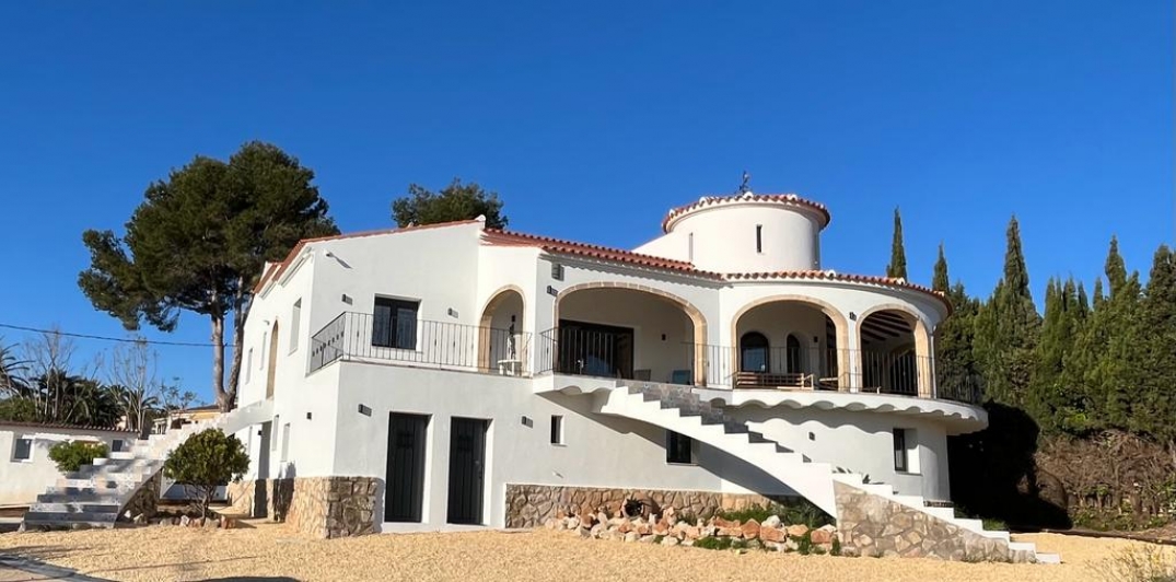 LFR2718 - Beautiful Villa in Javea!