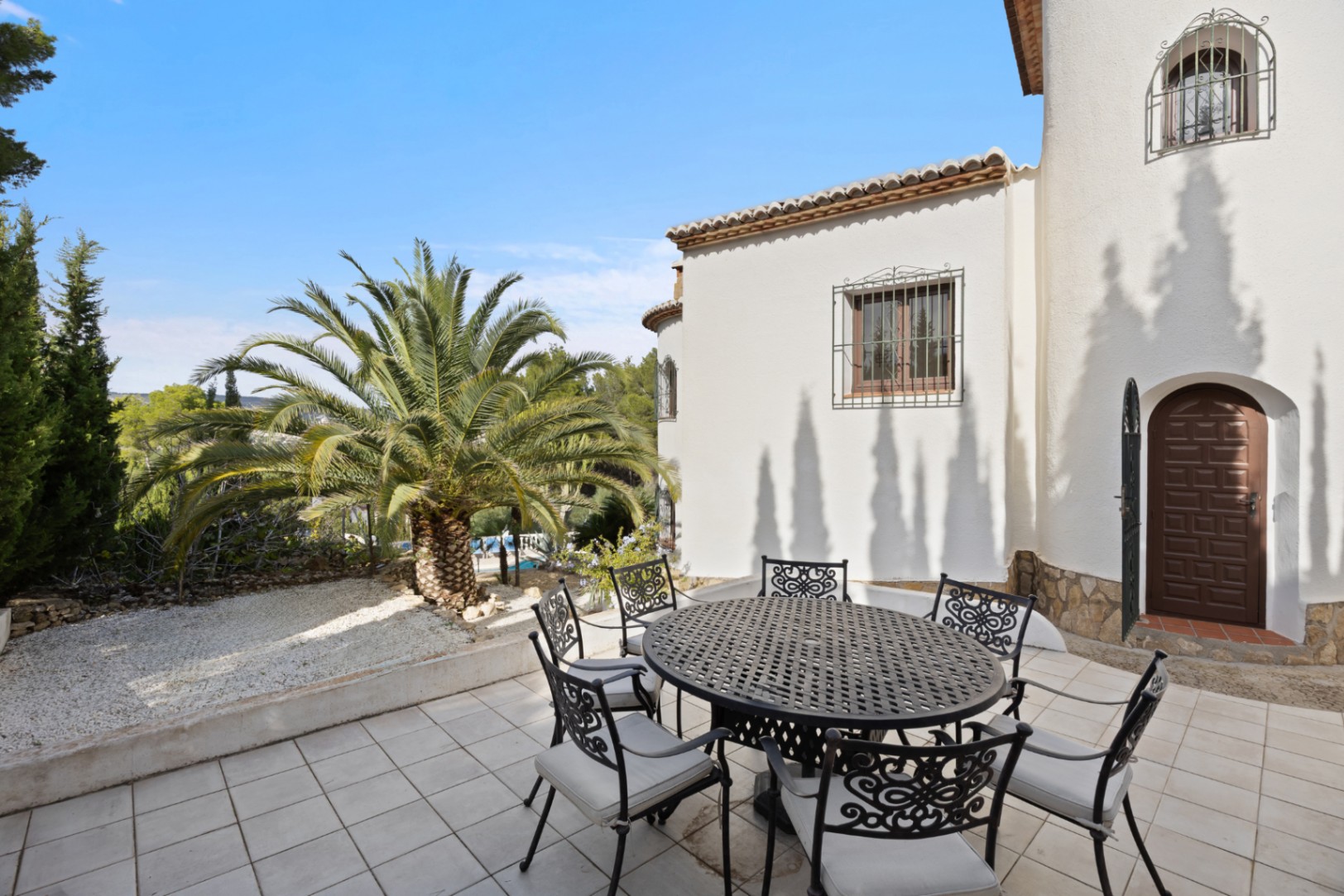 Charming Spanish villa, with a beautiful open view of the Montgó.