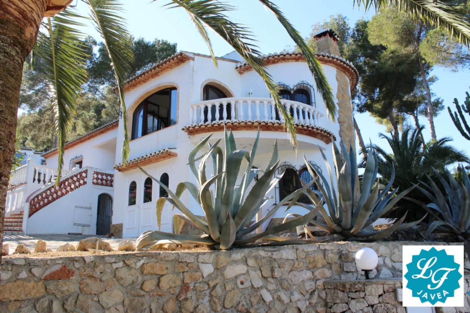 LFS025 - Charming Spanish villa, with a beautiful open view of the Montgó.