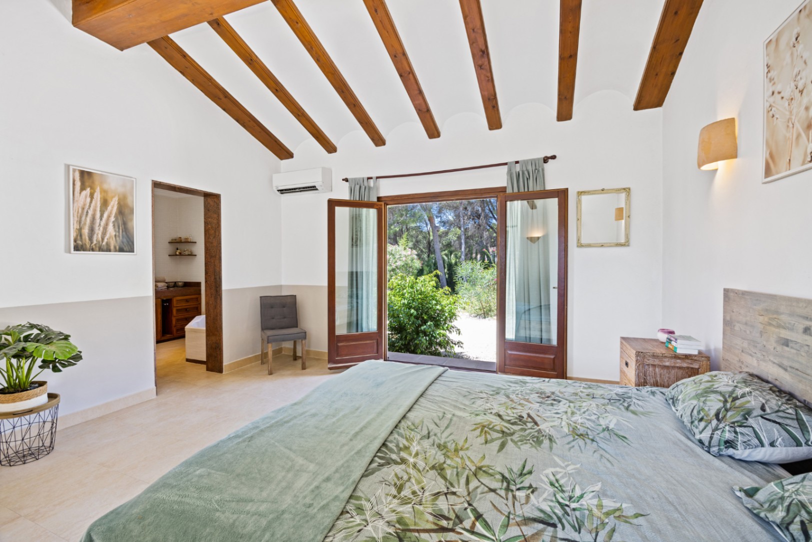 Bellissima villa sul Montgo con magnifiche viste aperte.