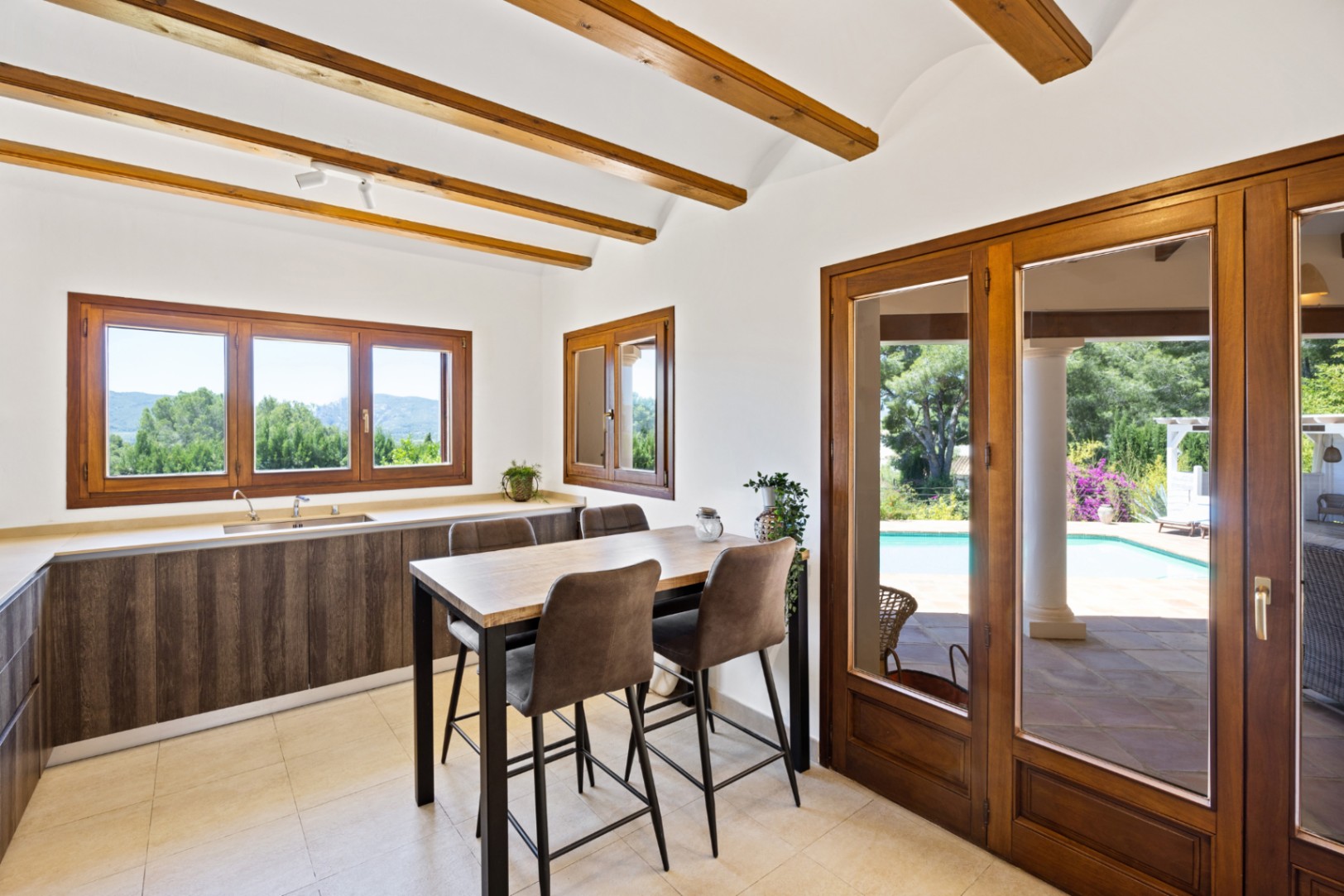 Bellissima villa sul Montgo con magnifiche viste aperte.