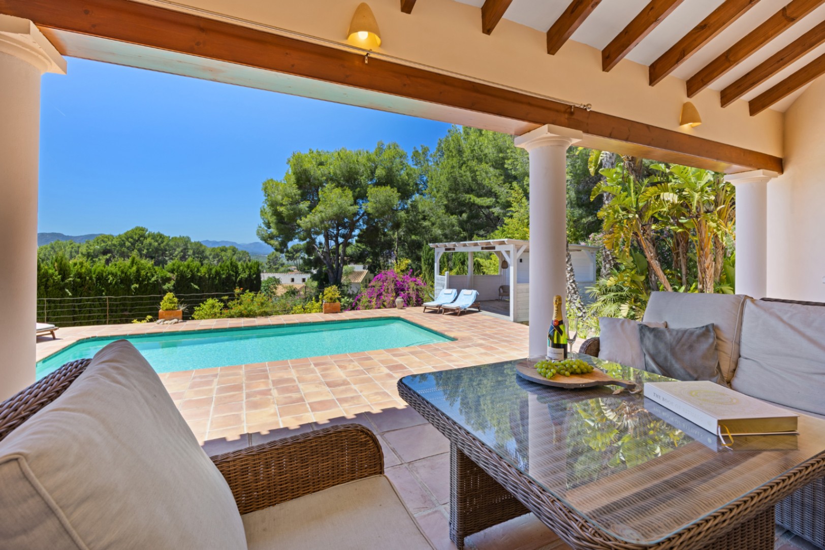 Bellissima villa sul Montgo con magnifiche viste aperte.