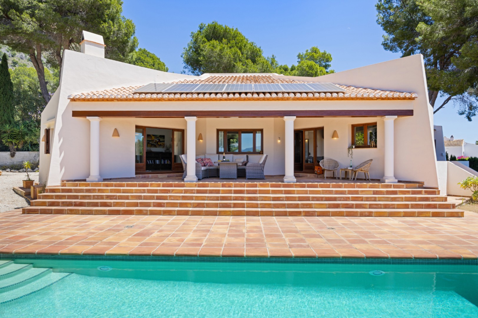 Bellissima villa sul Montgo con magnifiche viste aperte.