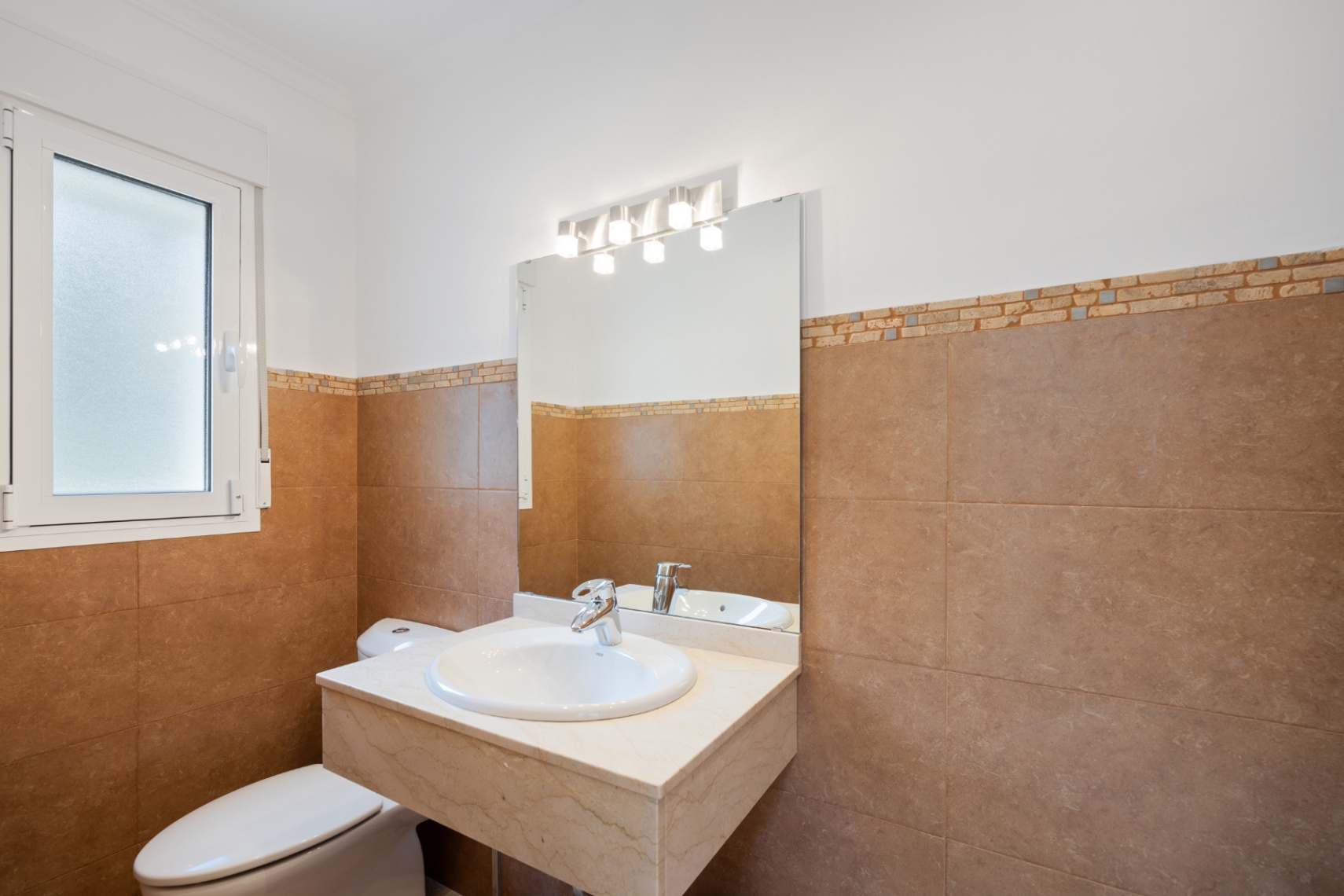 Lovely modern villa  for Sale in Piver, Javea, with great sea and mountain views 