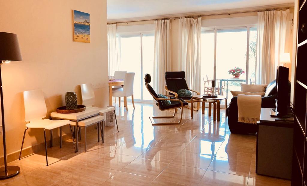 Appartamento con 2 camere da letto e balcone esposto a sud