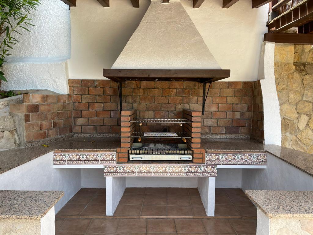 Se alquila chalet para 8 personas en un entorno verde
